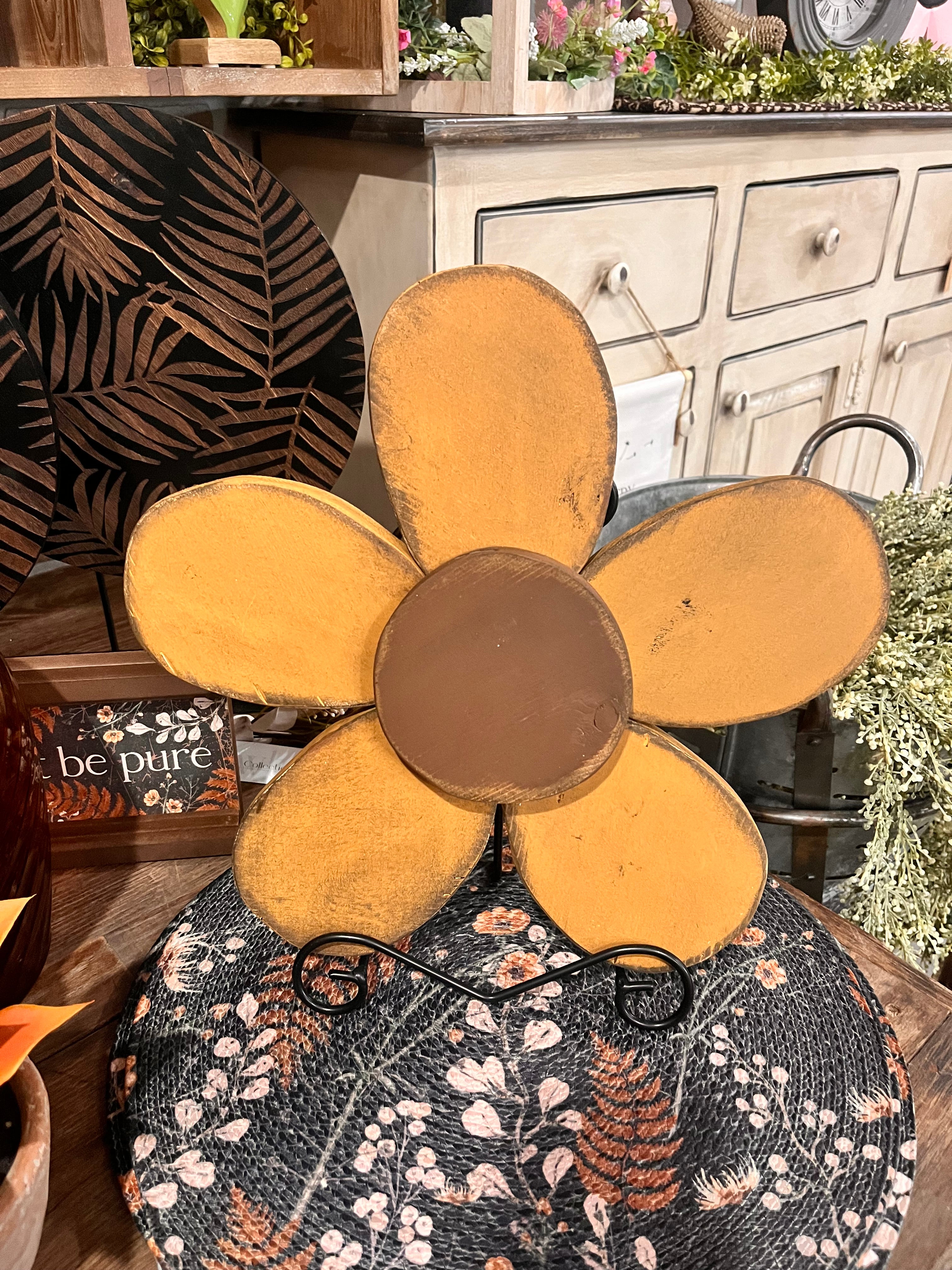 Indoor/Outdoor Wooden Flower
