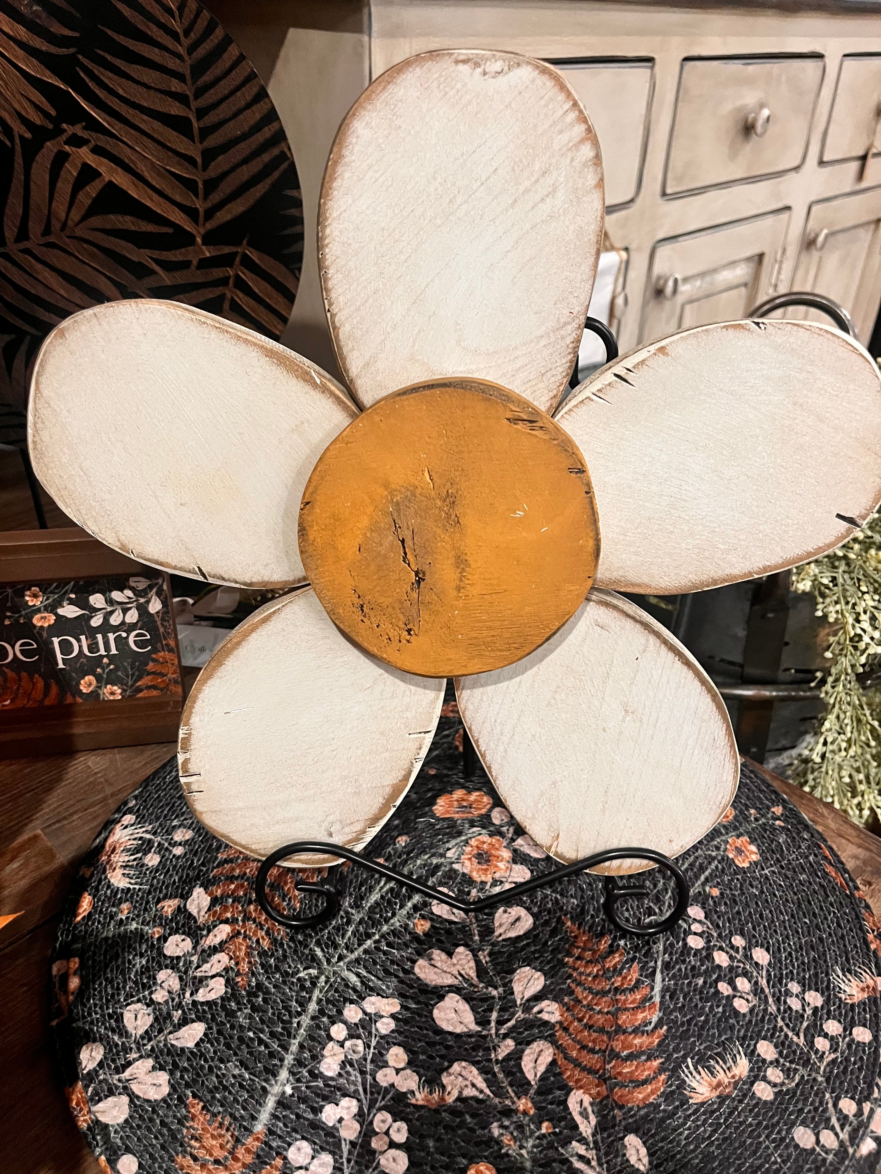 Indoor/Outdoor Wooden Flower