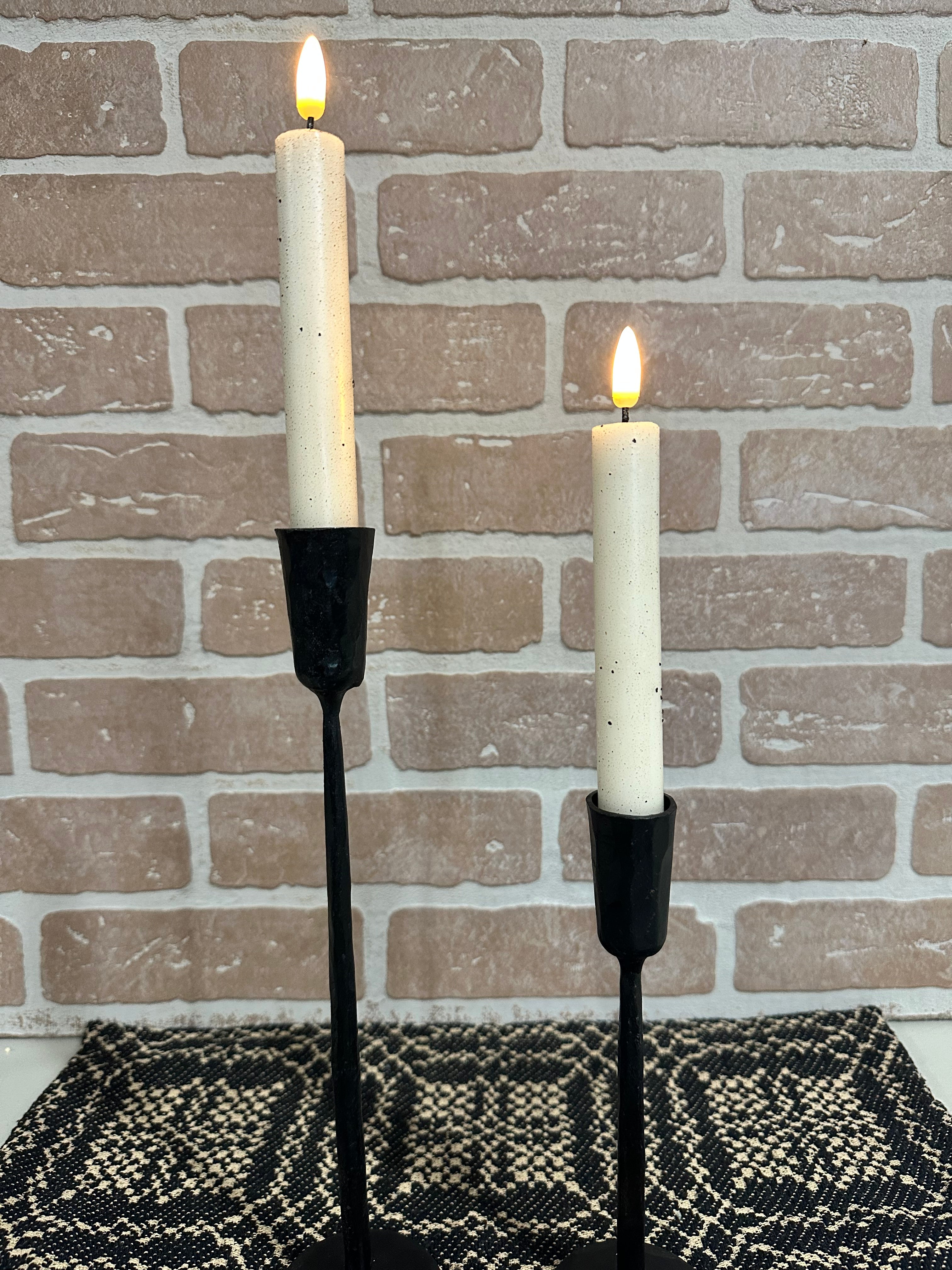 Set of 2 Cream 3D Flame Taper Candles 7.25”