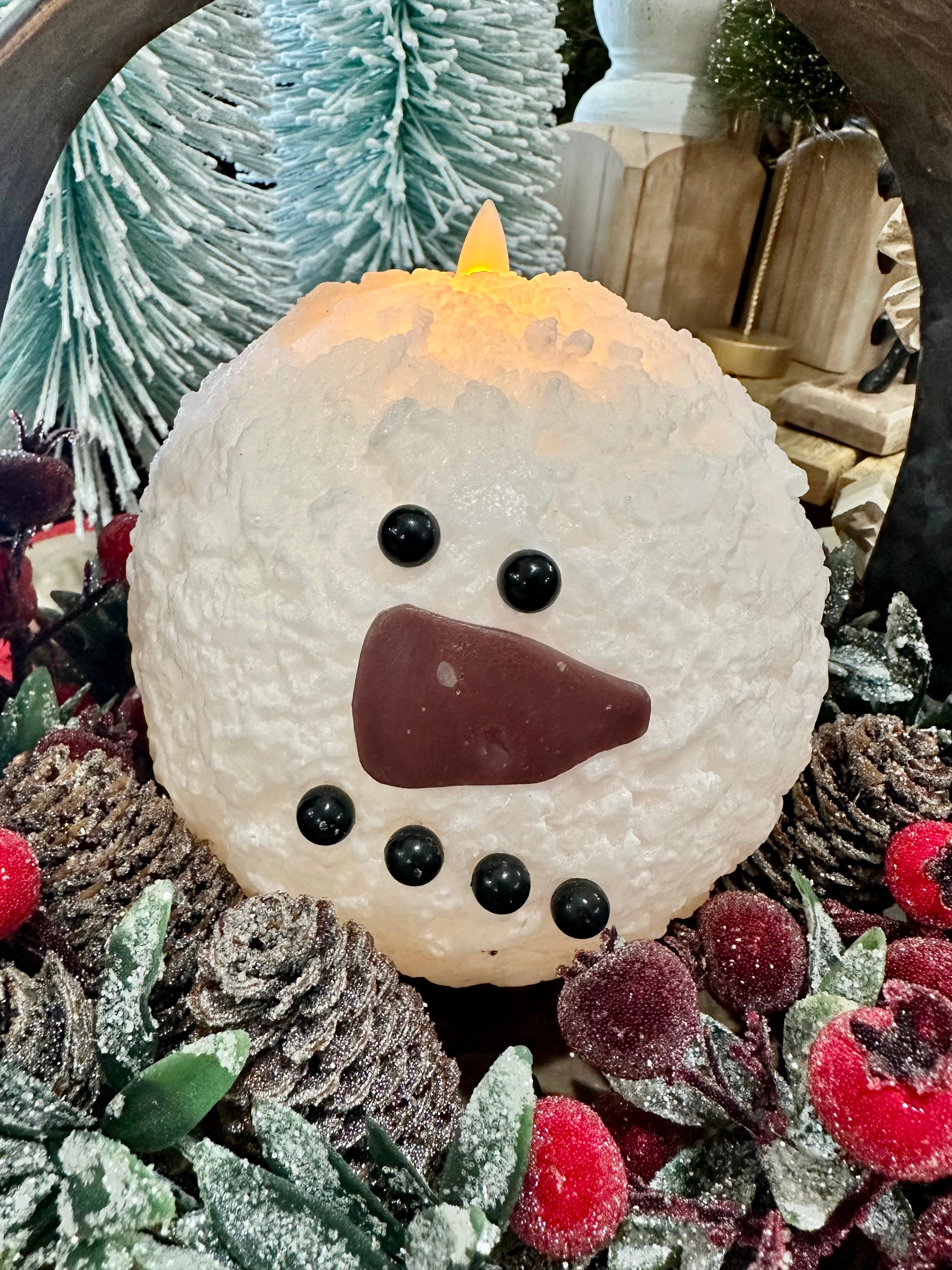 Snowball Head Moving Flame LED Candle