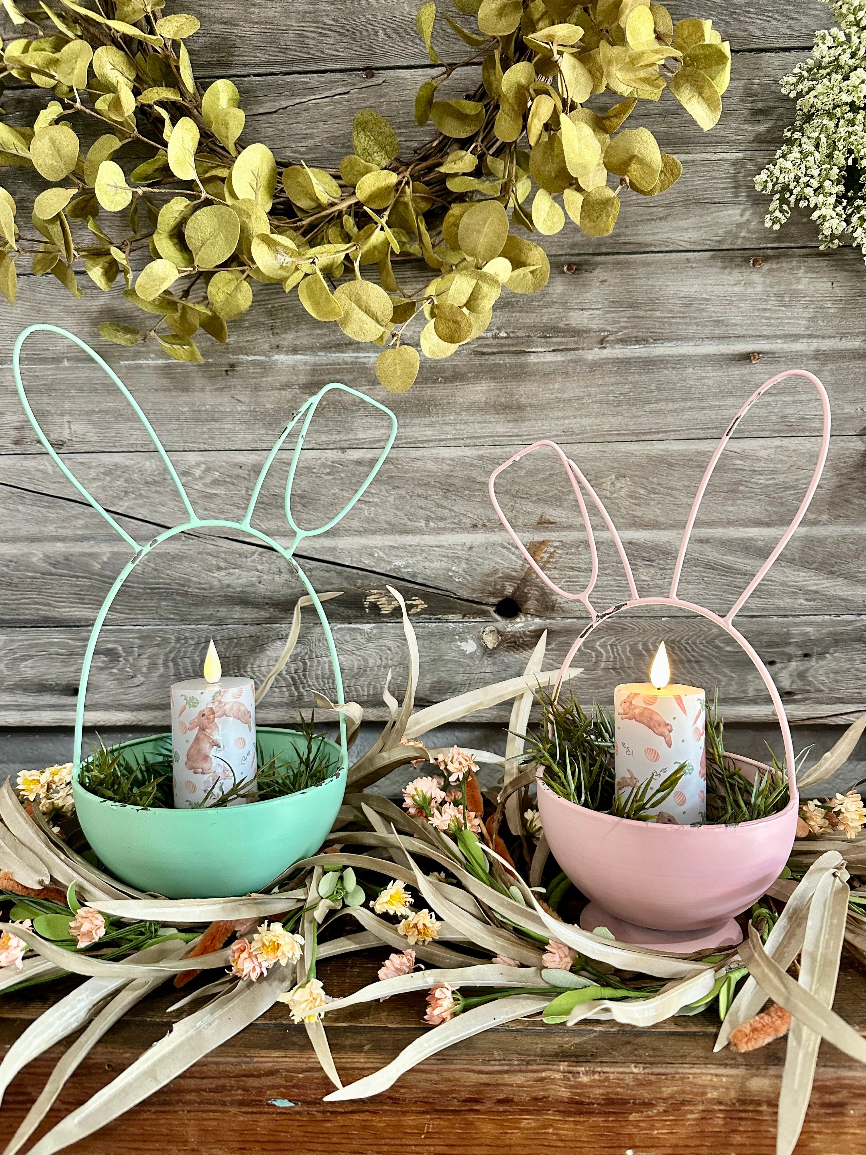 Distressed Metal Bunny Bowl Pink