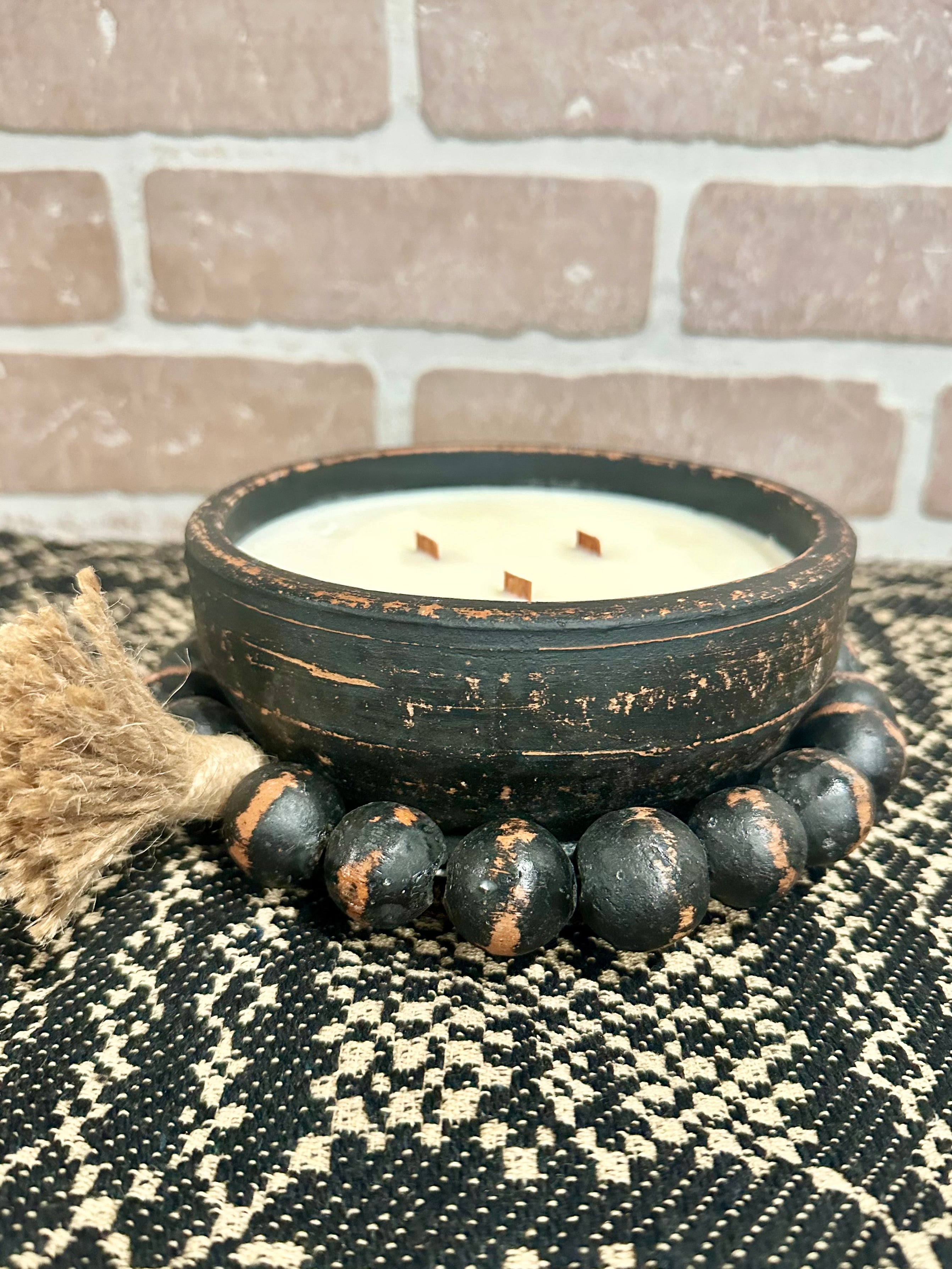 Bead Bowl Candle 18oz in Black
