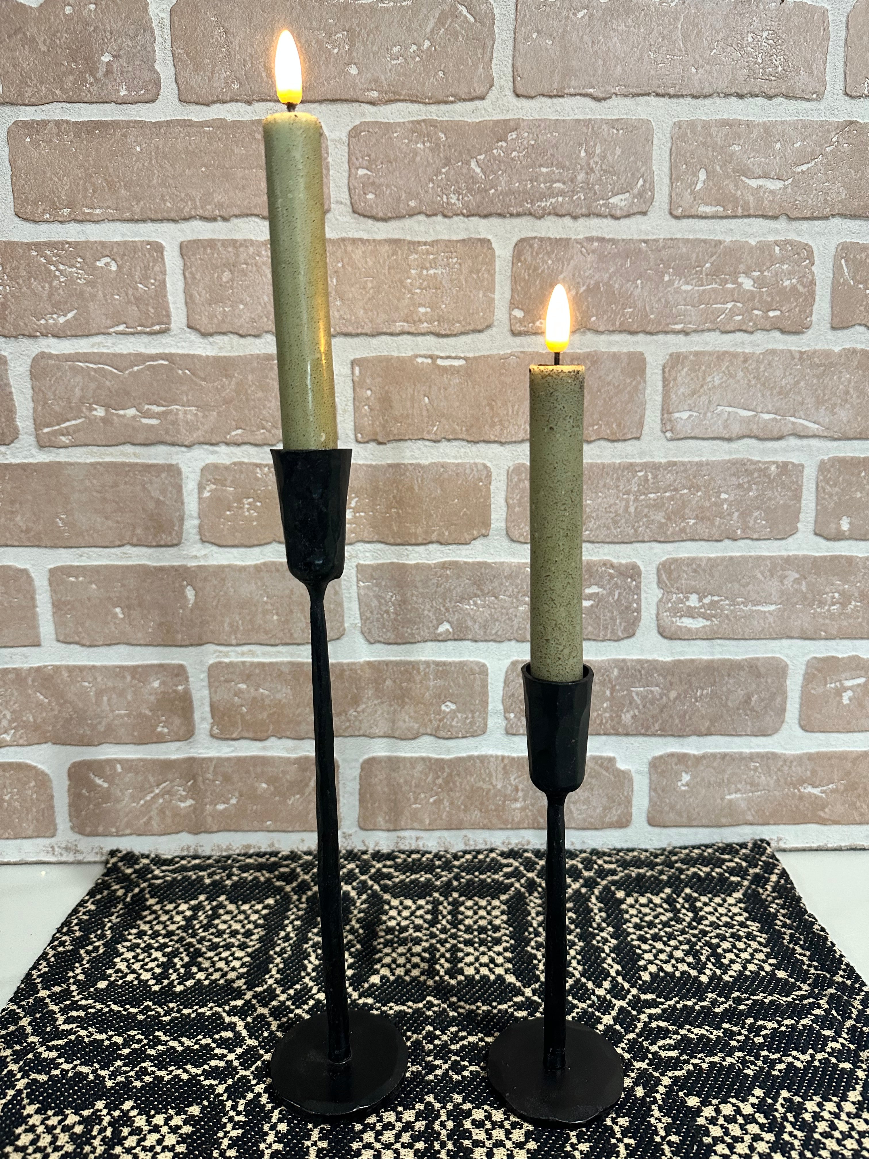 Set of 2 Green 3D Flame Taper Candles 7.25”