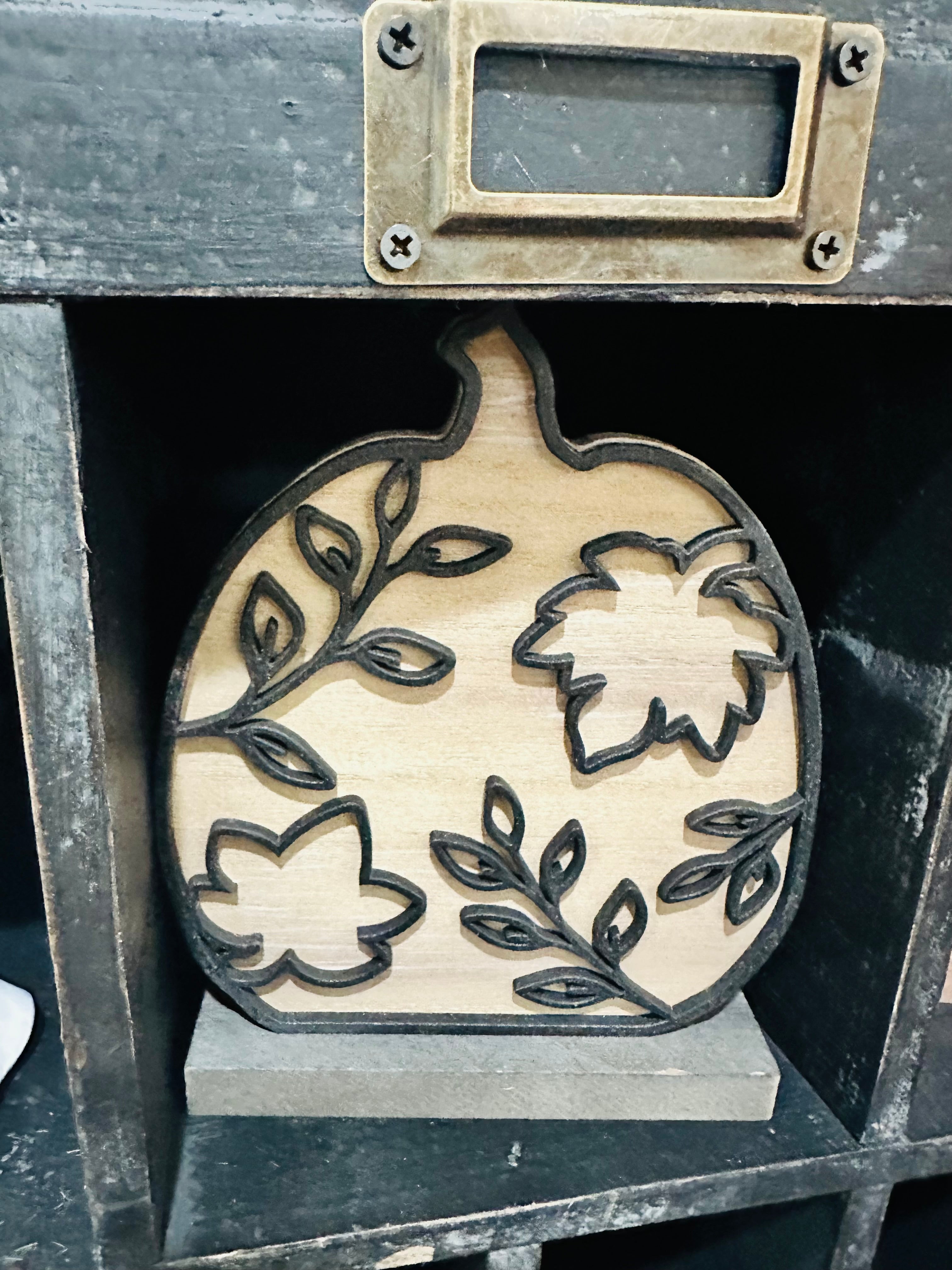 Wood Leaf Laser Pumpkin